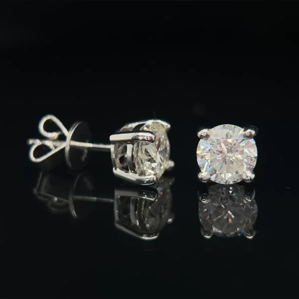 950 Platinum Four Claw Basket Set Natural Diamond Studs - Image 2