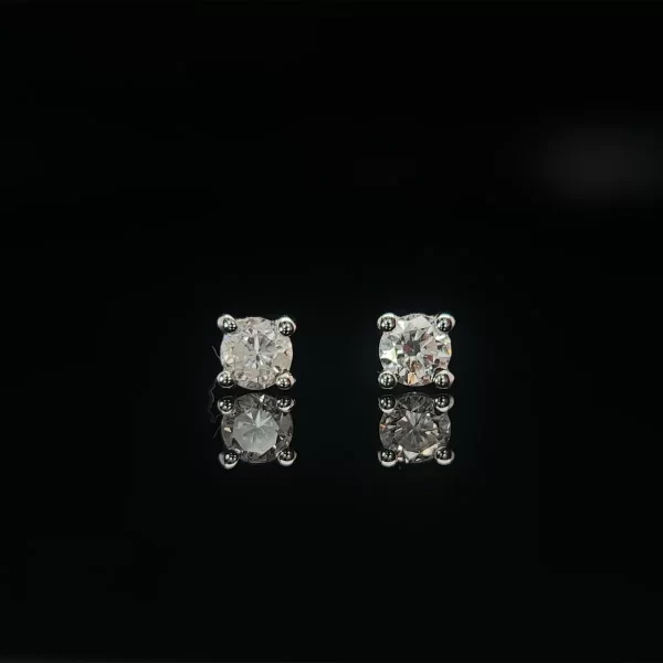 18CT V Set Gallery Bar Four Claw Set Natural Diamond Studs