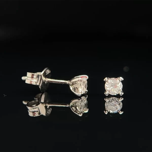 18CT V Set Four Claw Set Natural Diamond Studs - Image 2