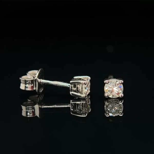 18CT Basket Set Natural Diamond Studs - Image 2