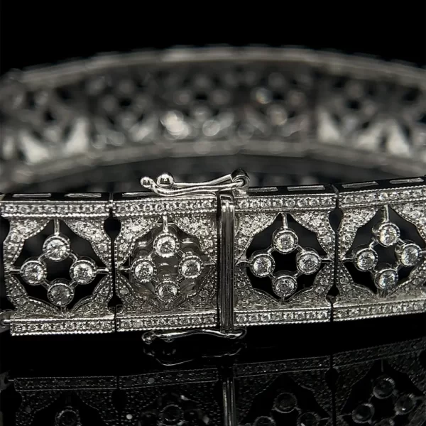 Vintage Style 18ct Tennis Bracelet - Image 3