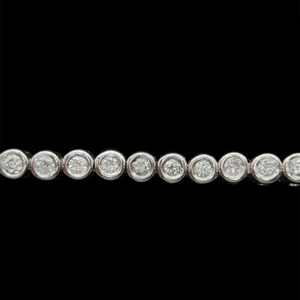 2.6mm Collet Set Diamond Tennis Bracelet - Image 2