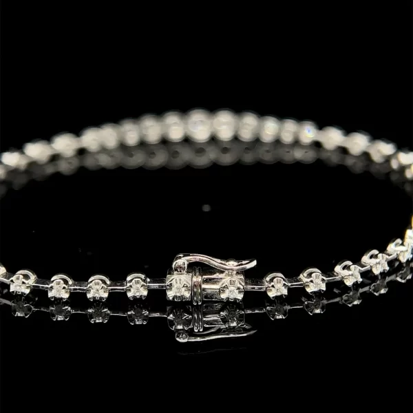 Graduated Illusion Set Tennis Bracelet - Image 3